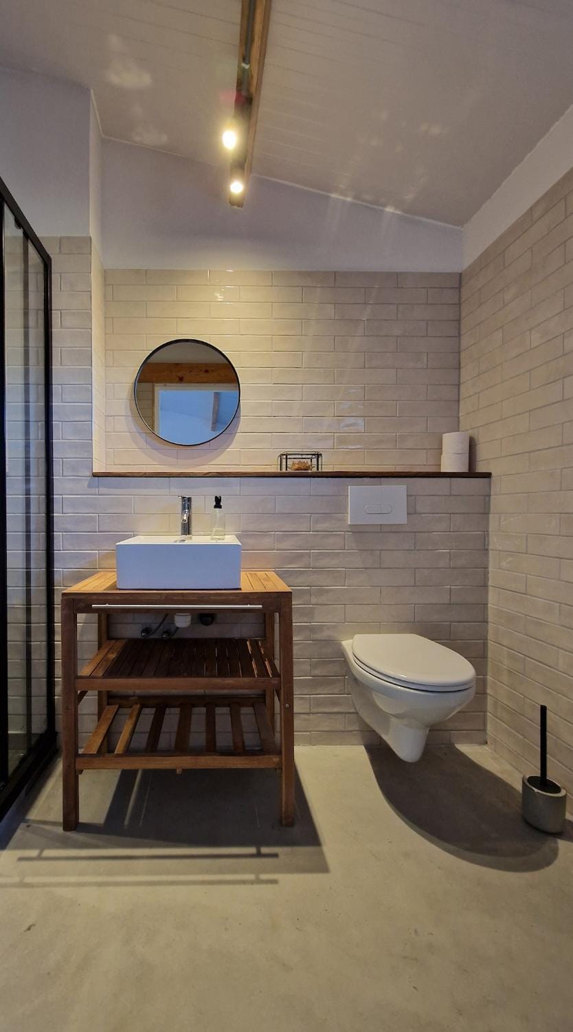 Toilet, Bathroom