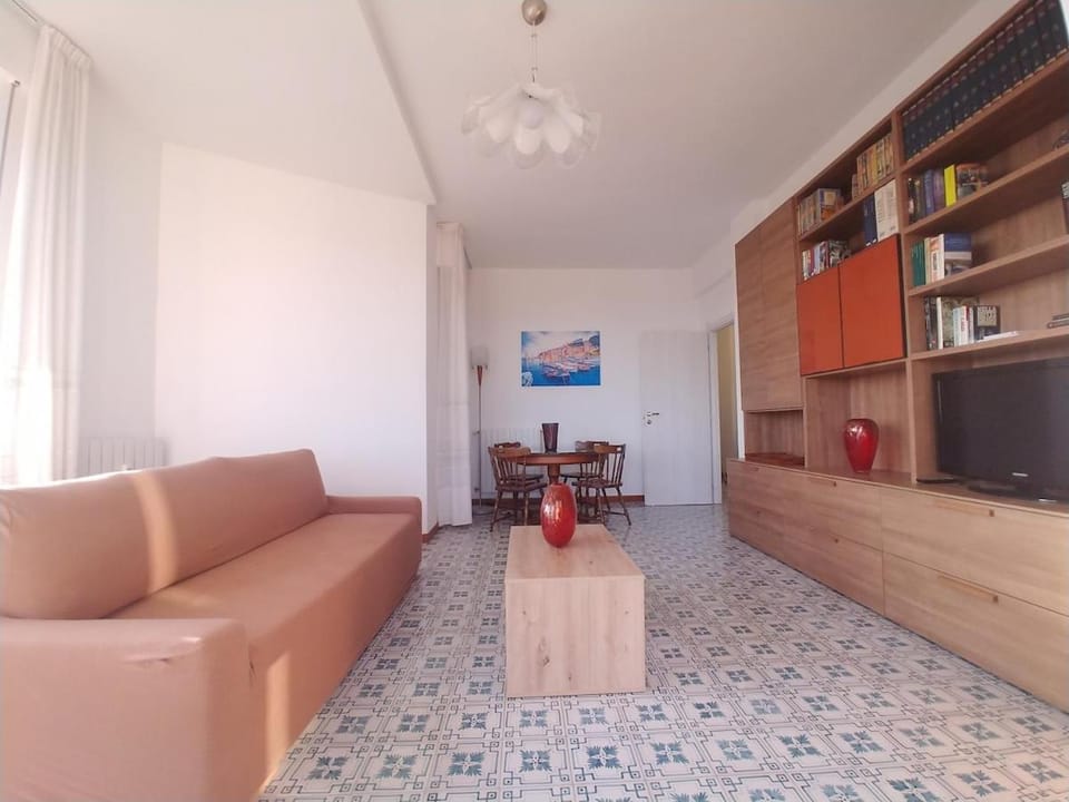 Super vista al grattacielo di Lavagna Apartment in Chiavari