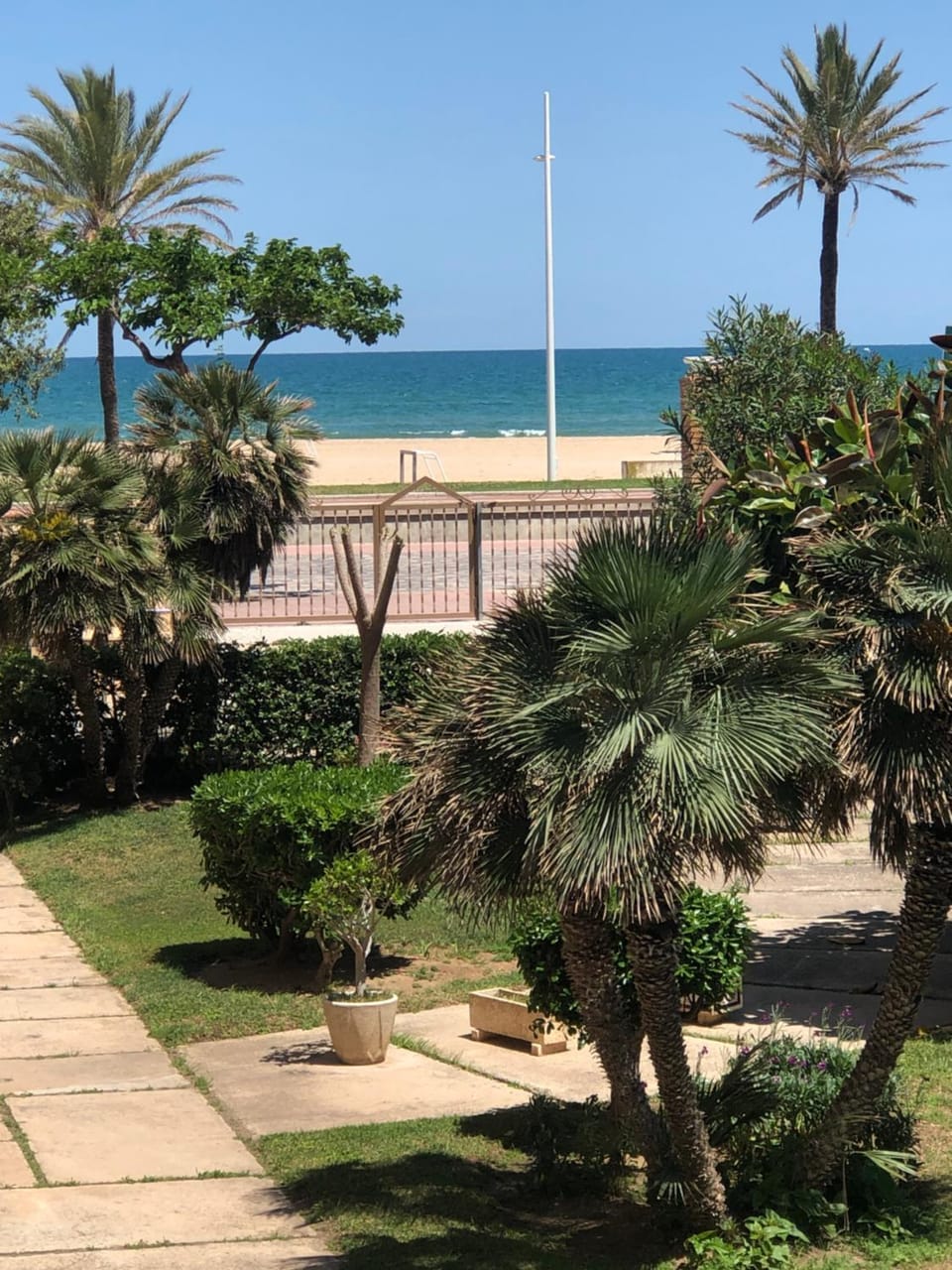 Garden view, Sea view
