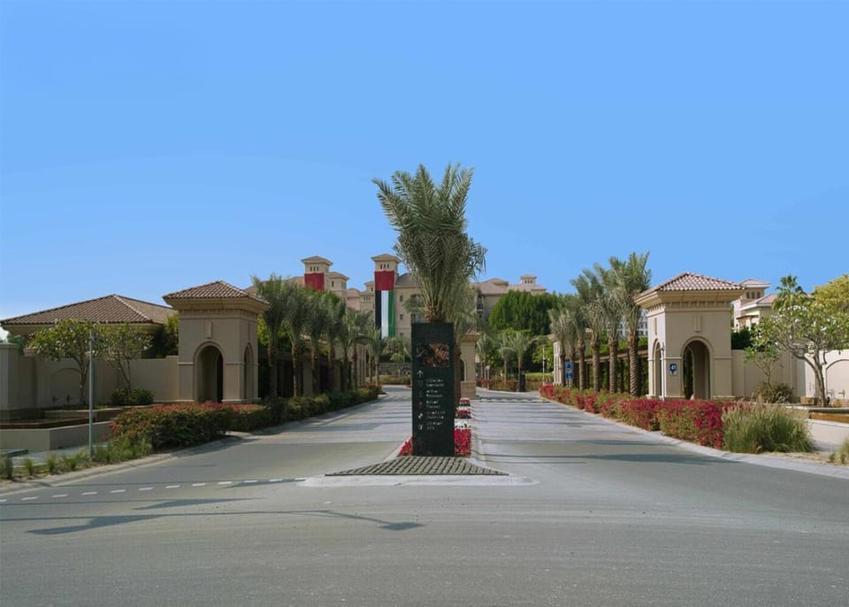 Bloomfields 1br St Regis in Saadiyat Apartment in Abu Dhabi