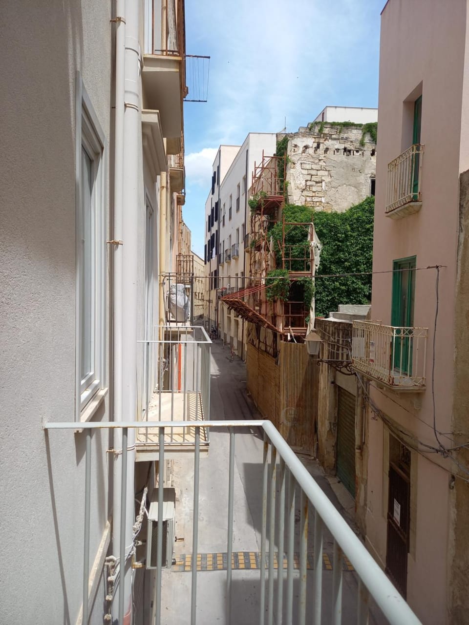 Balcony/Terrace, City view
