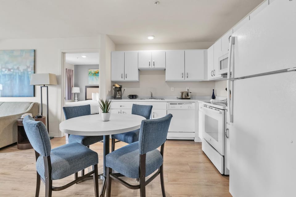 Simplicity At the Rim 1204 I Comfy 2 bed 2 Bath Apartment in San Antonio