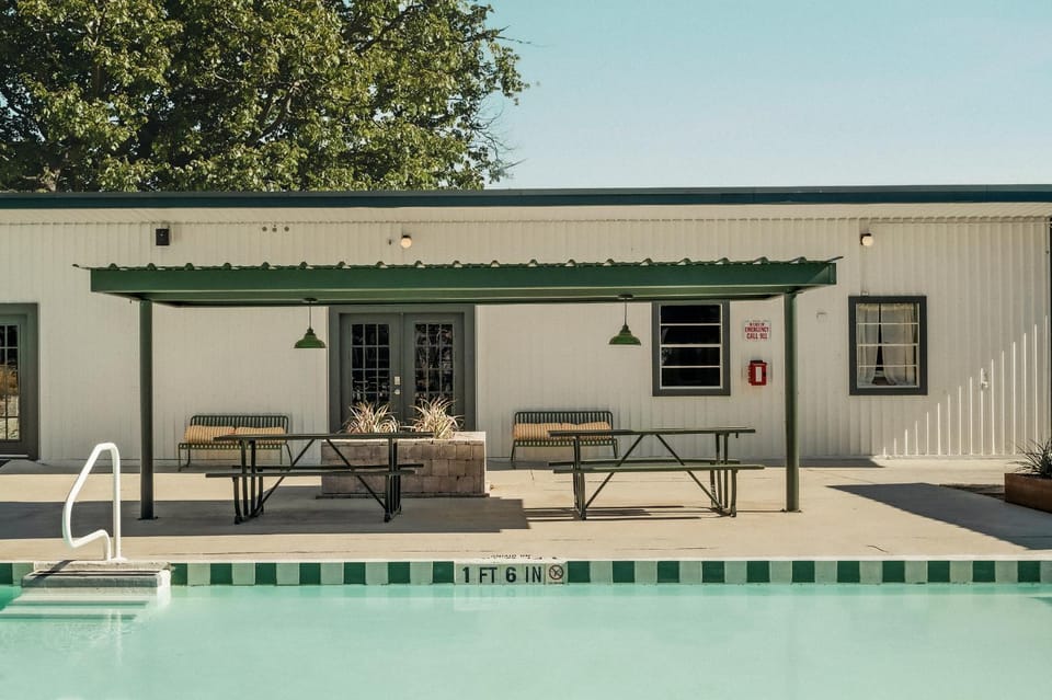 Property building, Seating area, Swimming pool