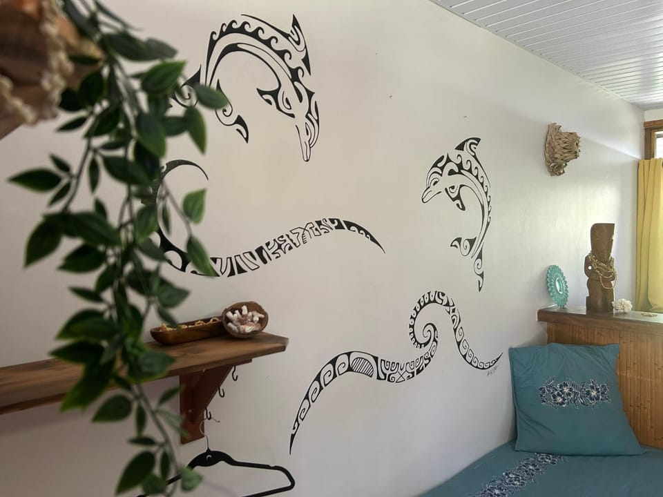 Pension Bounty Rangiroa - Art Gallery & Tropical Garden Bed and Breakfast in French Polynesia