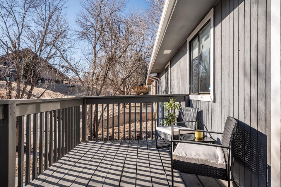 Hillside Horizon Firepit & BBQ w Views House in Colorado Springs