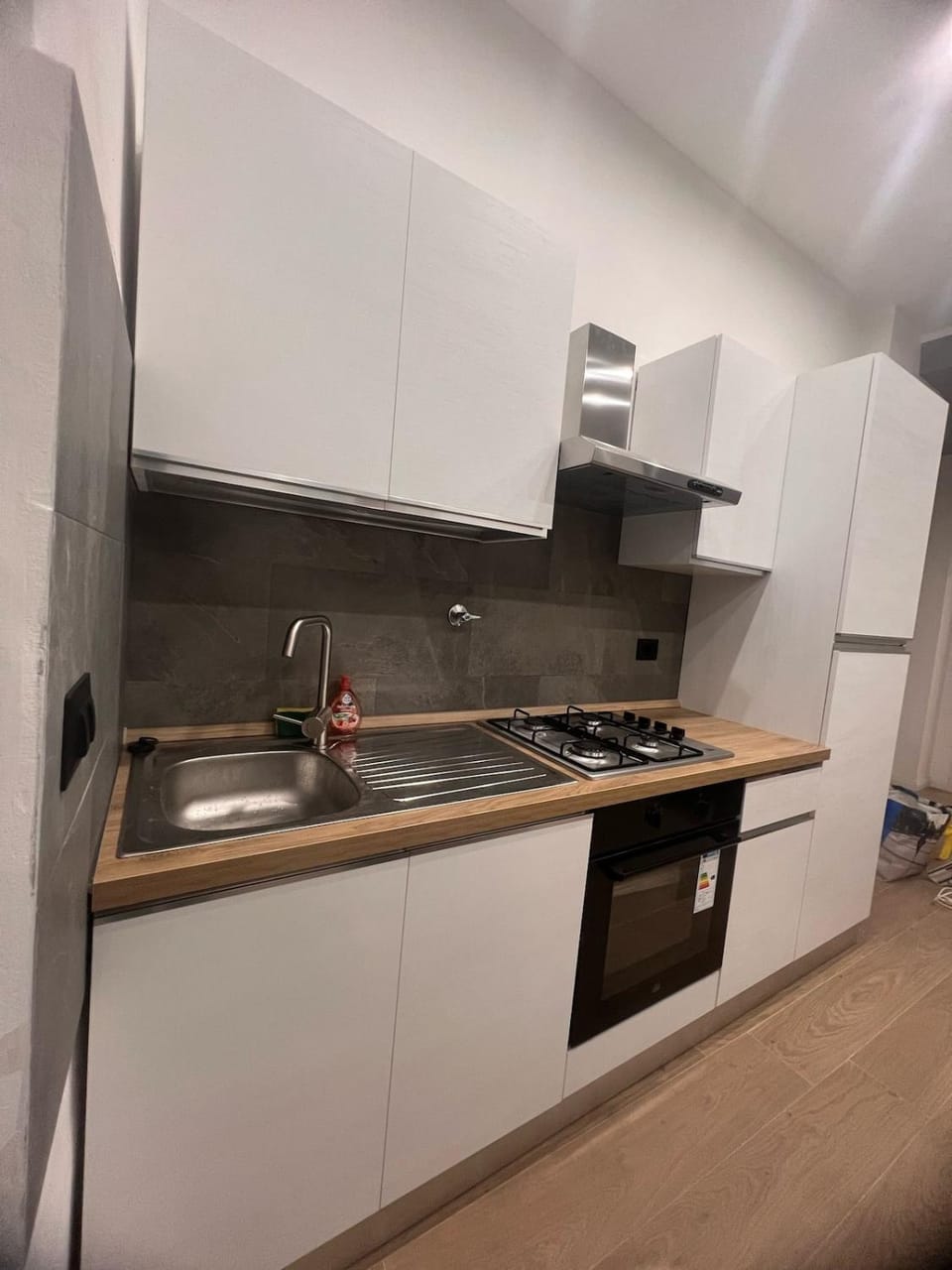 Kitchen or kitchenette, oven, stove