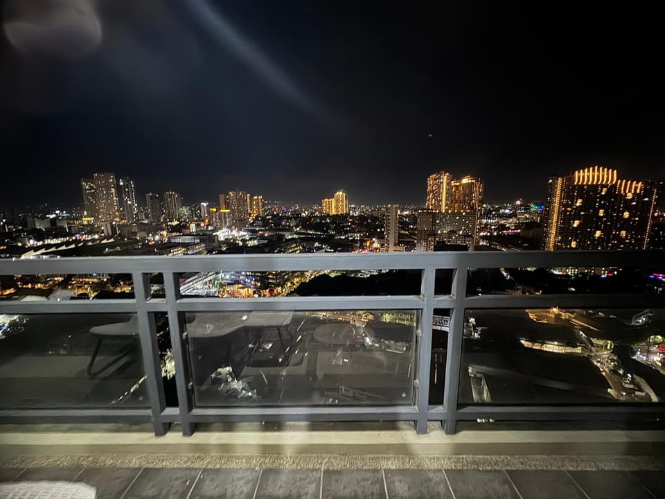 FLAIR Condotel 1 BR Near MRT EDSA Shangrila Megamall Lightmall Apartment in Mandaluyong