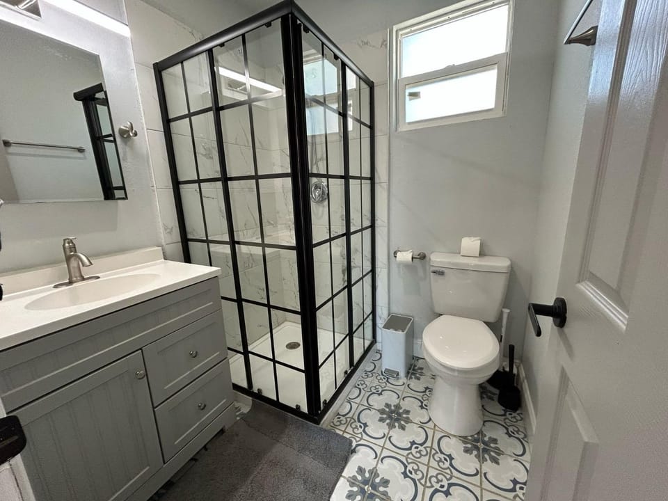 Serenity Bungalow Near Armature Works & Riverwalk Apartment in Tampa