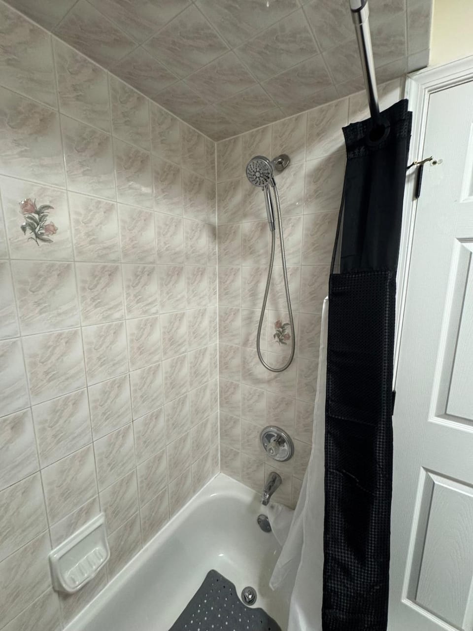 3BR Stay for Crews & Families Apartment in Elizabeth
