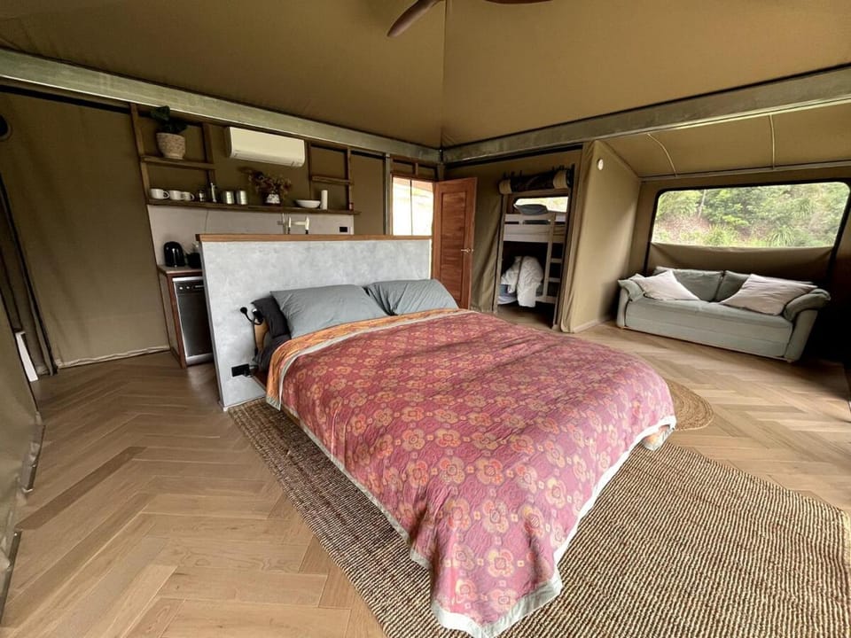 Yarrawa Retreat Luxury tent in Bellingen
