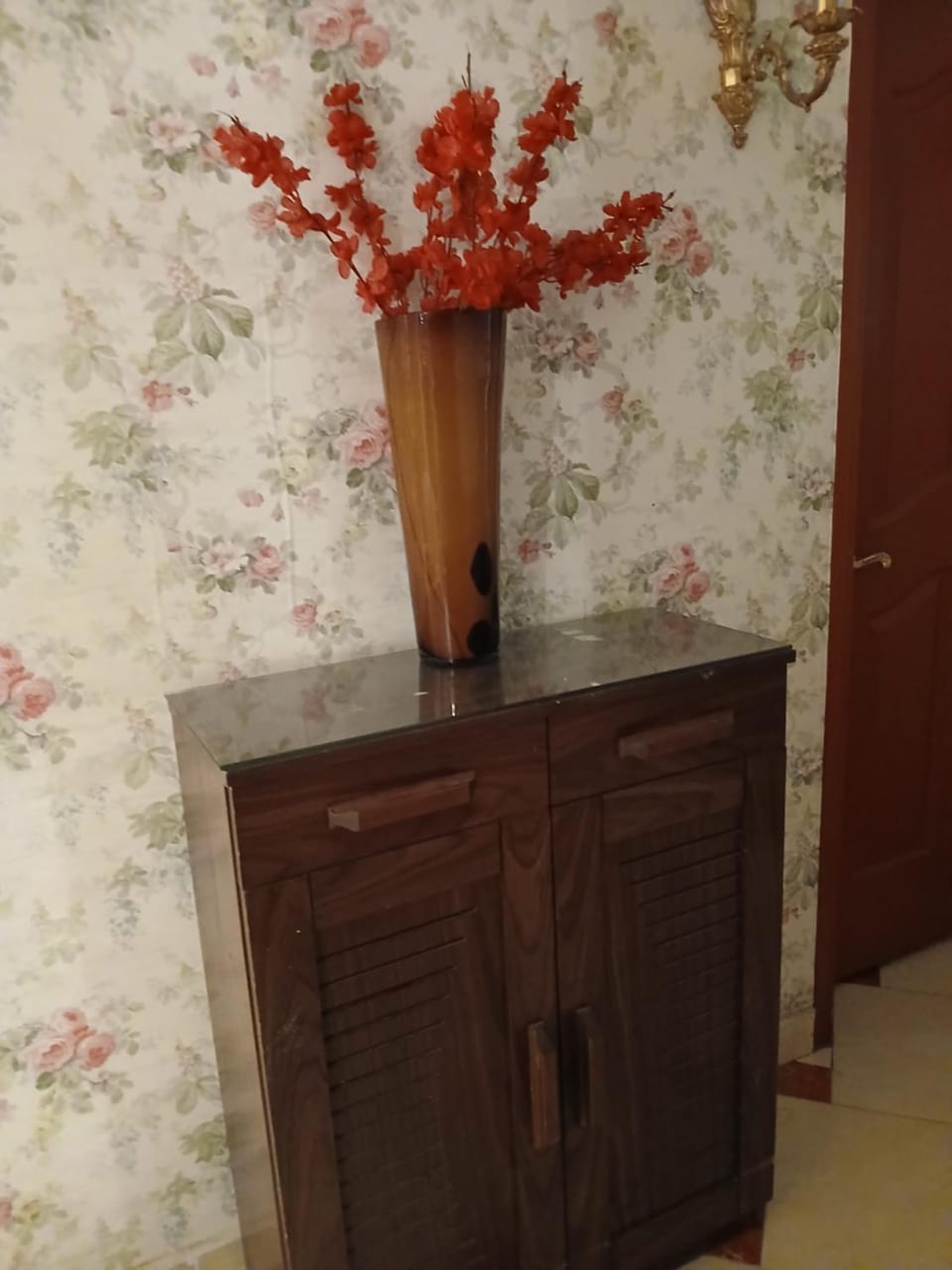شقة للايجار بالمعادى ثلاث غرف منهم غرفه ماستر و حمامين ومطبخ Apartment in Cairo Governorate