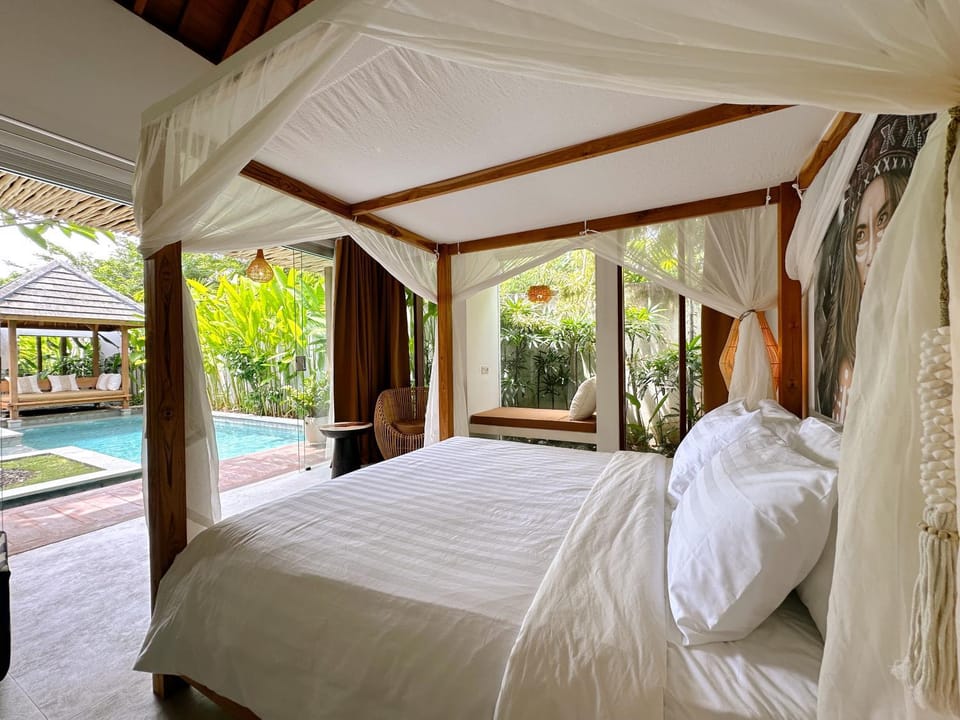 Bed, View (from property/room), Bedroom