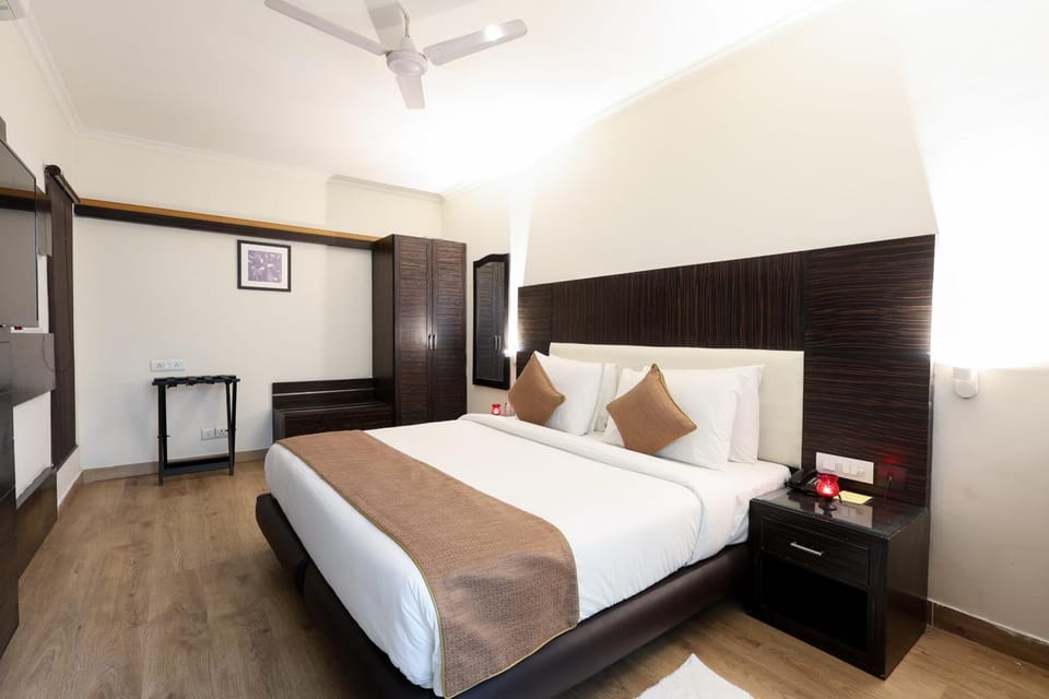 Bed, Photo of the whole room, air conditioner