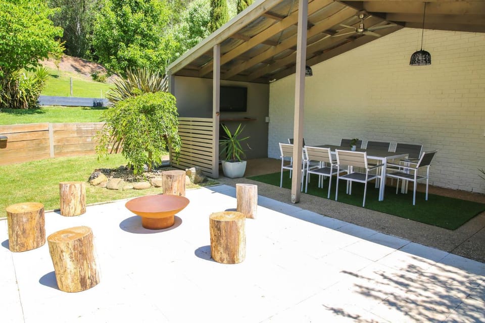 Patio, BBQ facilities, Garden, Dining area, Garden view, pet friendly