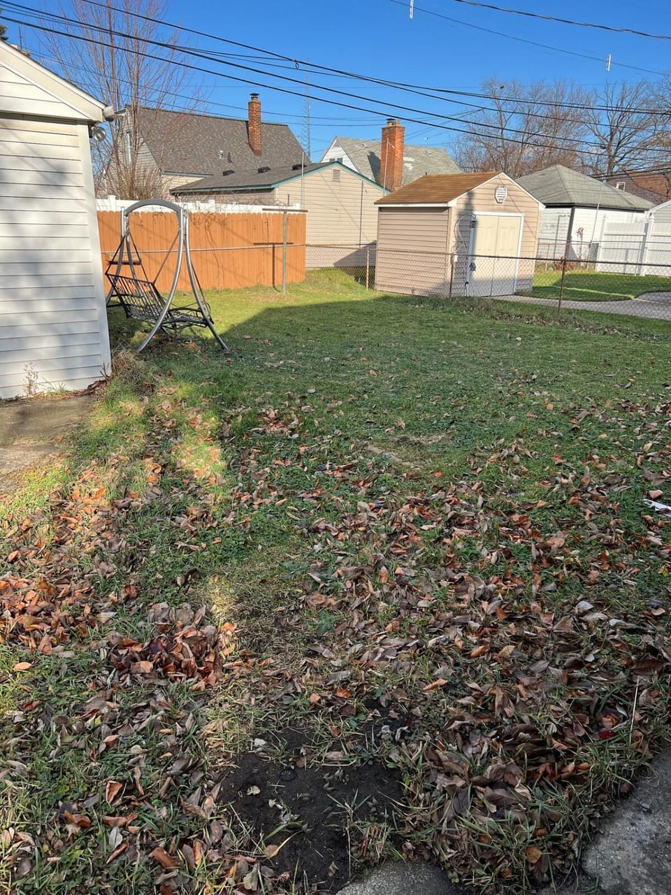 Property building, Day, Neighbourhood, Natural landscape, Garden, Garden view