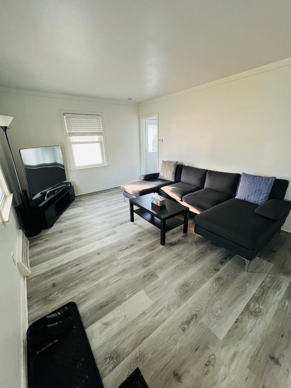 Communal lounge/ TV room, TV and multimedia, Living room, Entertainment