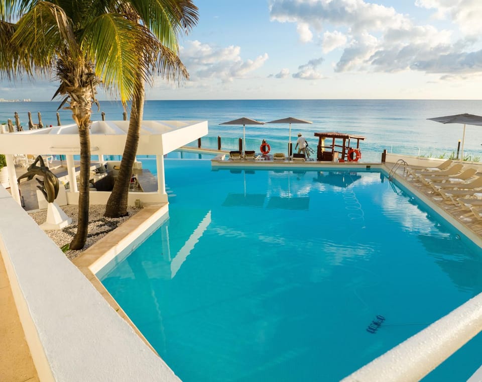 Day, Natural landscape, Beach, Pool view, Sea view, Swimming pool, sunbed