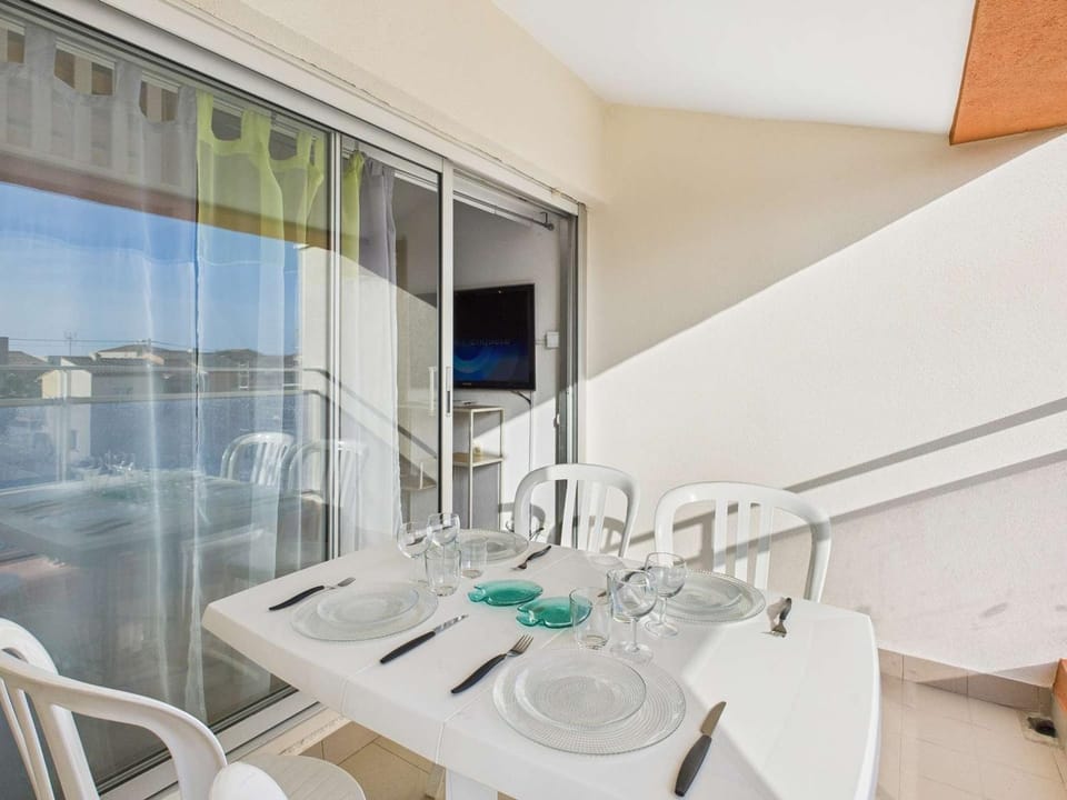 Appartement 2 pièces proche plage avec parking à Grau d'Agde - FR-1-423-317 Apartment in Agde