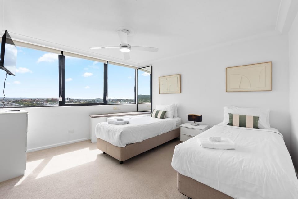 CBD Apt Near Stadium with Mountain Views! Apartment in Brisbane City