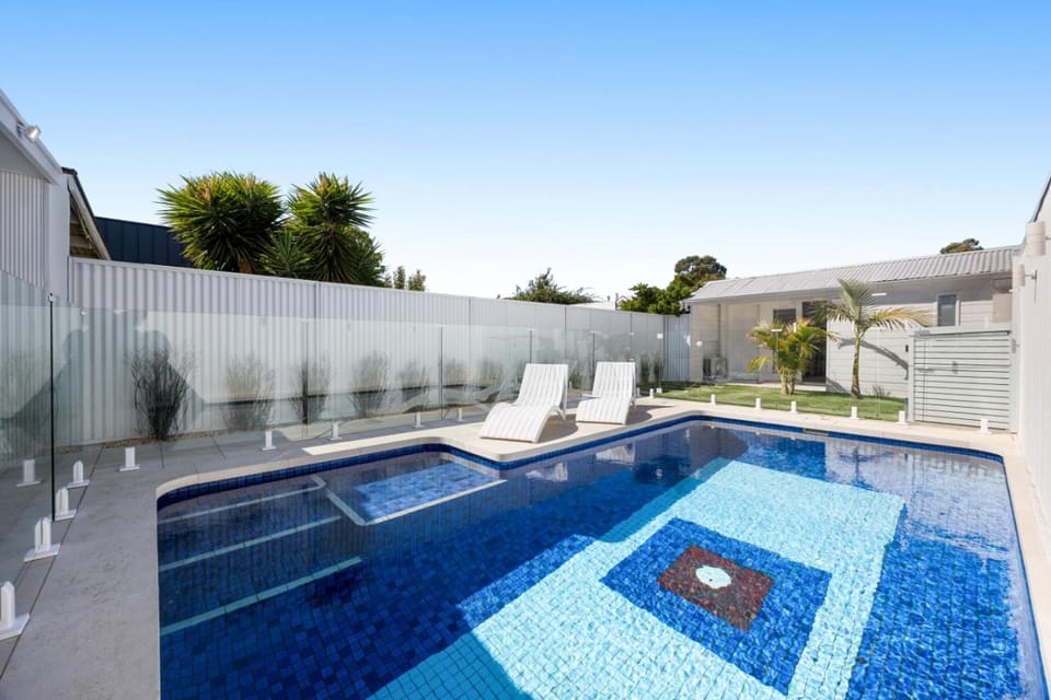 Parkside Pool Retreat - Coastal Chic Escape House in Adelaide