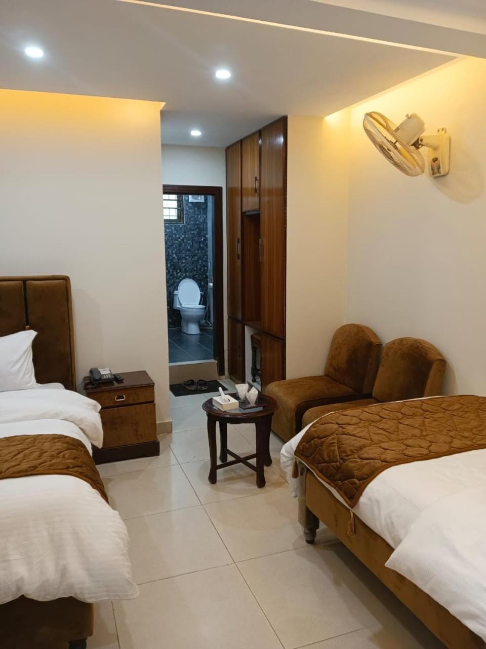 Osama's Room for Rent Hotel in Punjab
