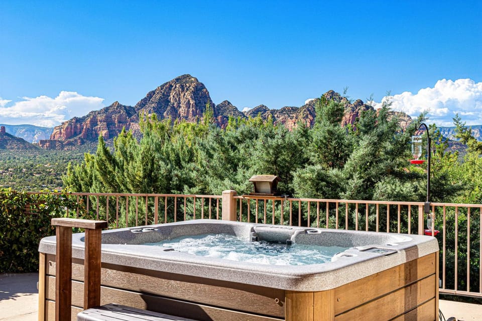 Hot Tub, View (from property/room), Mountain view