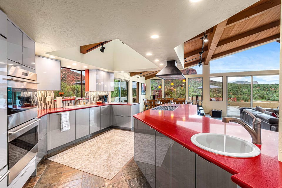 View (from property/room), Kitchen or kitchenette, Photo of the whole room