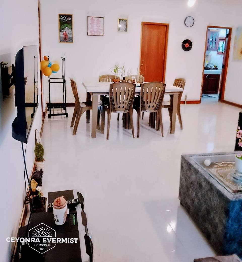 Ceyonra Evermist Residence Bed and Breakfast in Nuwara Eliya