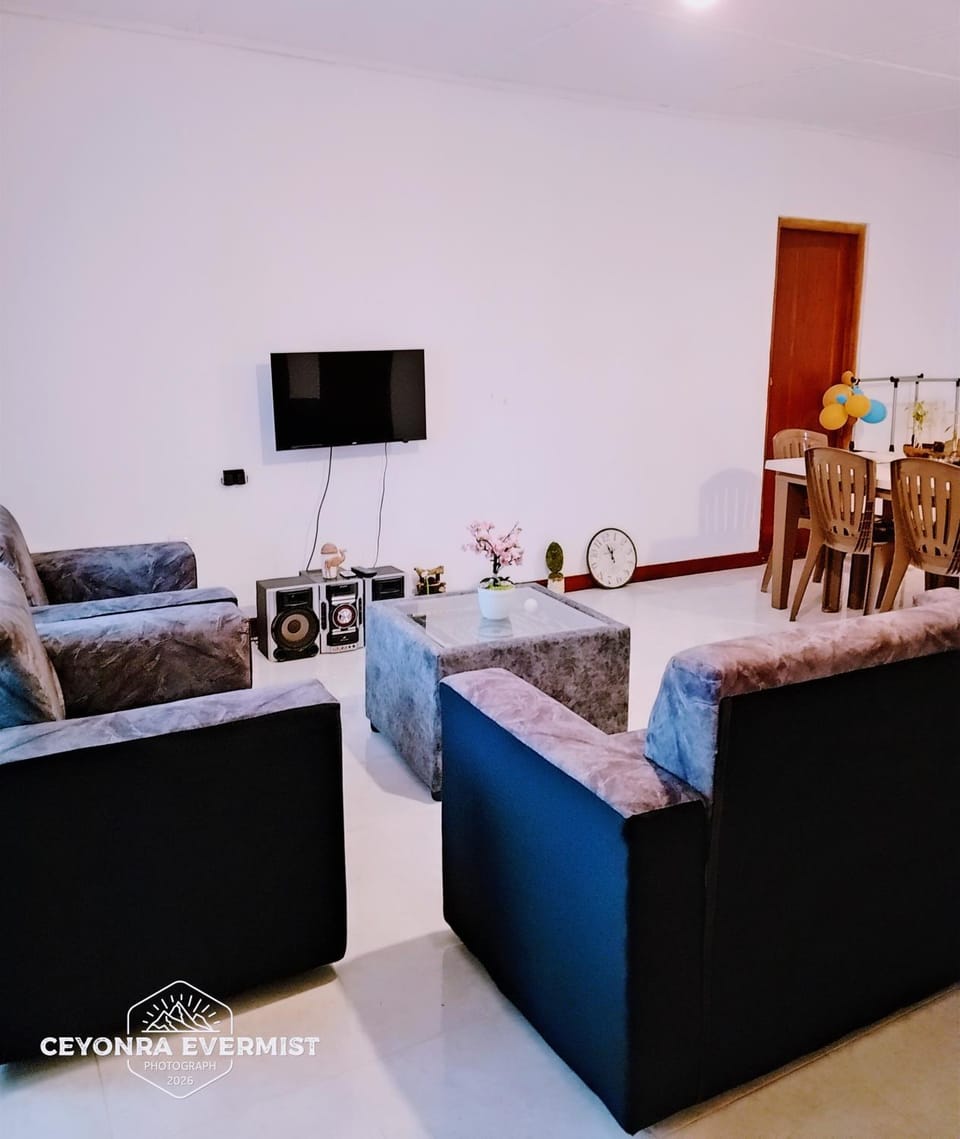 Ceyonra Evermist Residence Bed and Breakfast in Nuwara Eliya