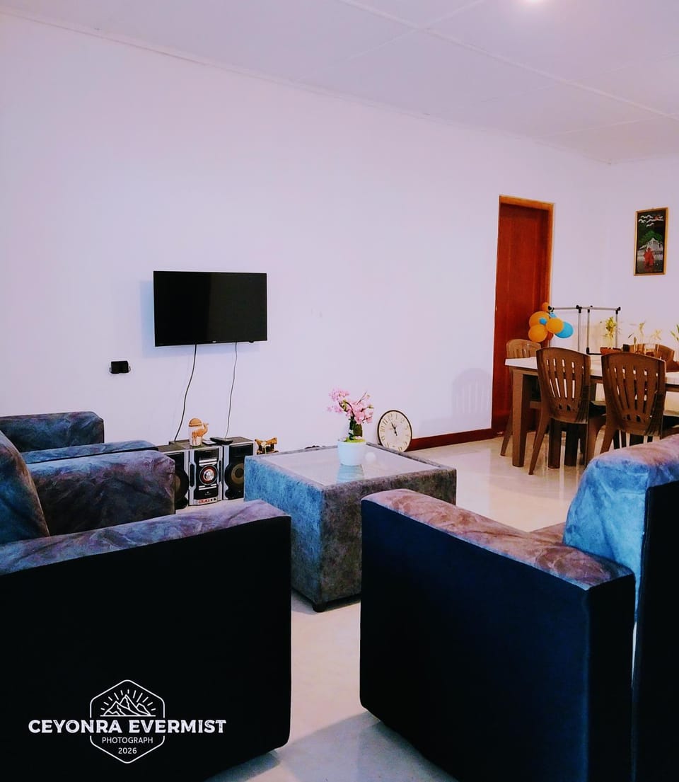 Ceyonra Evermist Residence Bed and Breakfast in Nuwara Eliya