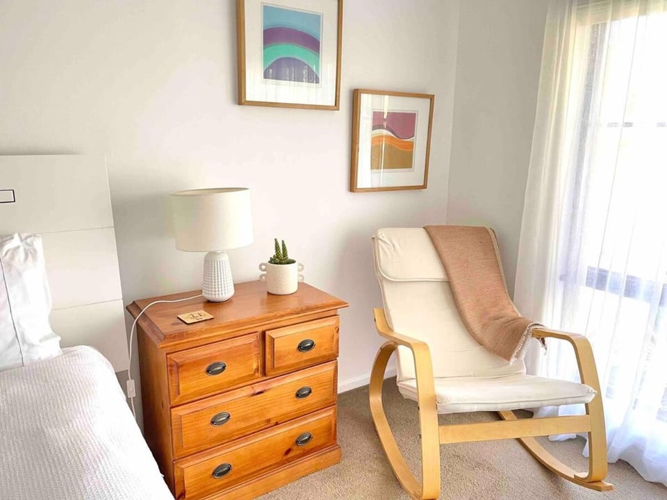 Seating area, Bedroom