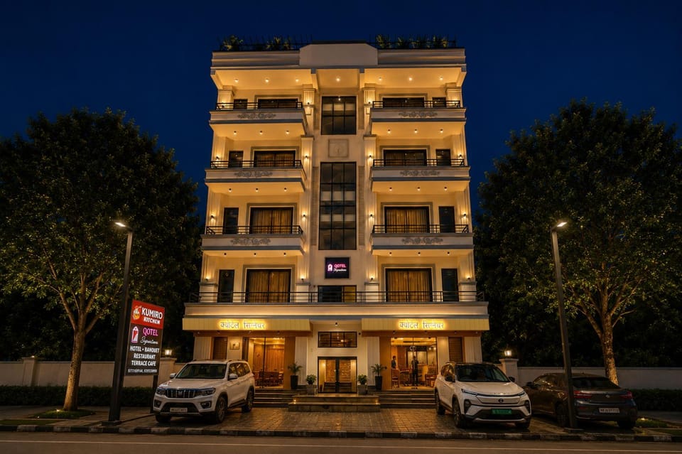 Property building, Night, Location, Parking