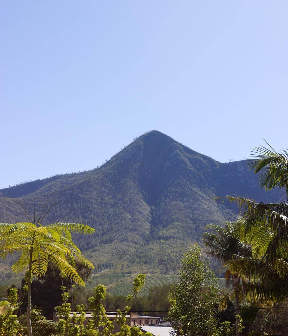 Nearby landmark, Day, Natural landscape, Mountain view