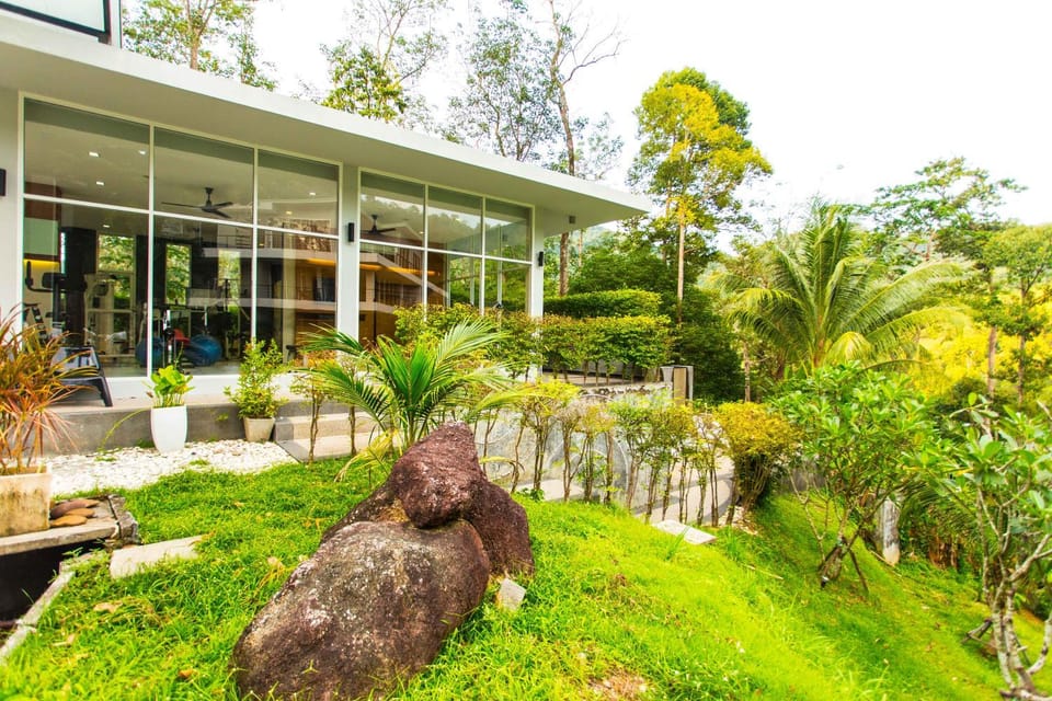 Property building, Garden, Fitness centre/facilities