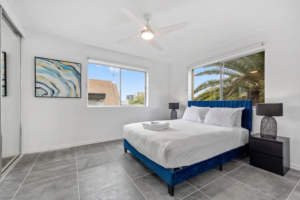 Spacious 3BRM Close to Gabba with Car Park & WiFi Apartment in Brisbane