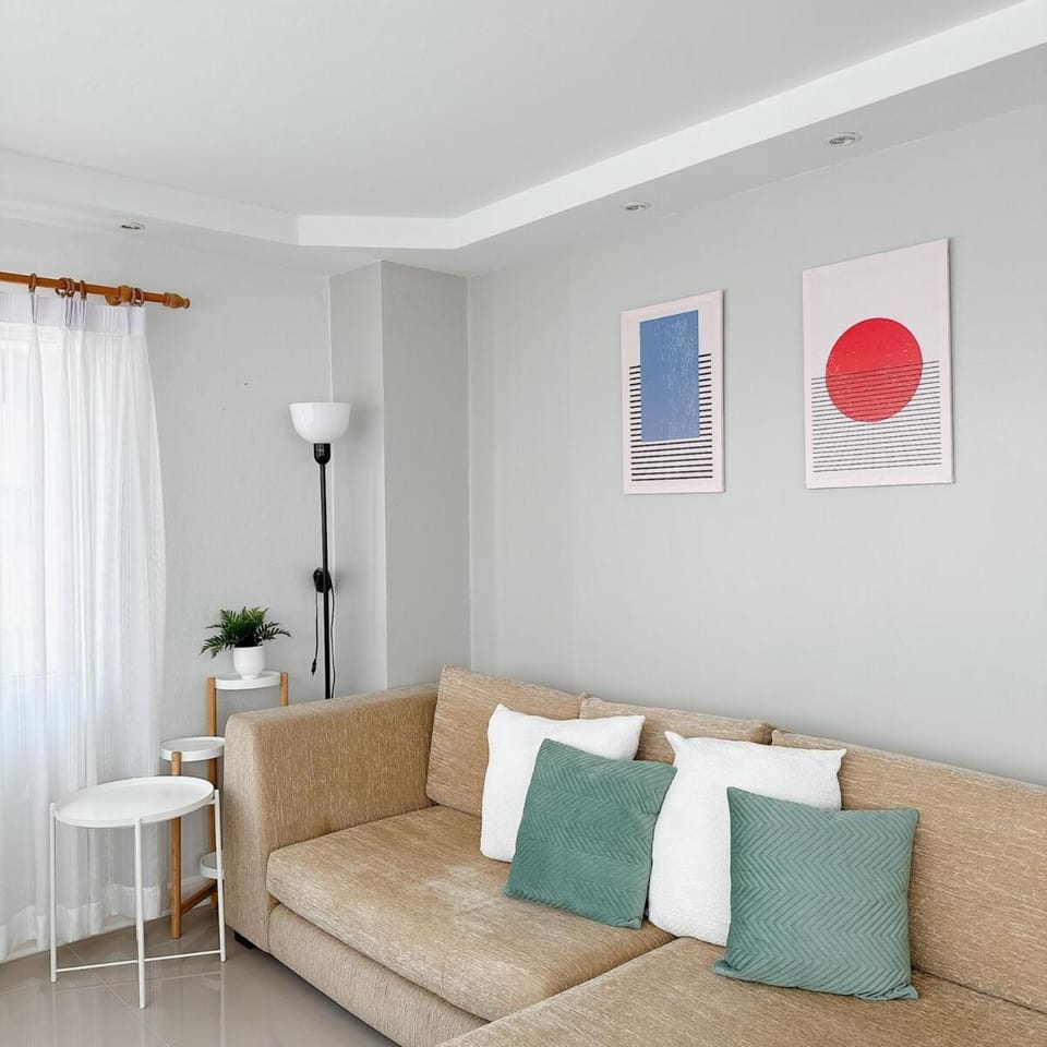 Big and Bright room in Nimman Apartment in Chiang Mai