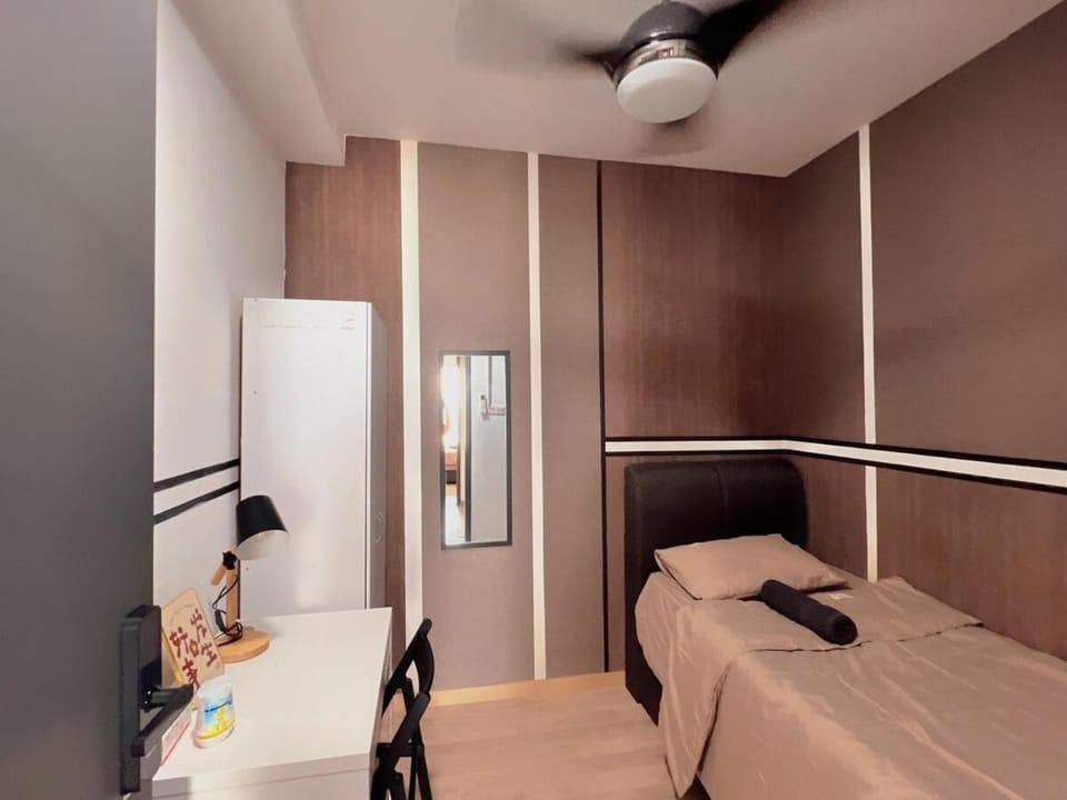 Bed, Photo of the whole room, Bedroom, wardrobe