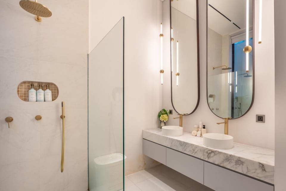 Shower, Bathroom