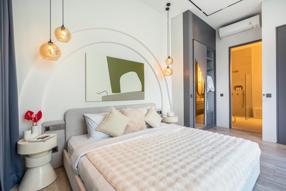 Bed, Photo of the whole room, Bedroom, wardrobe