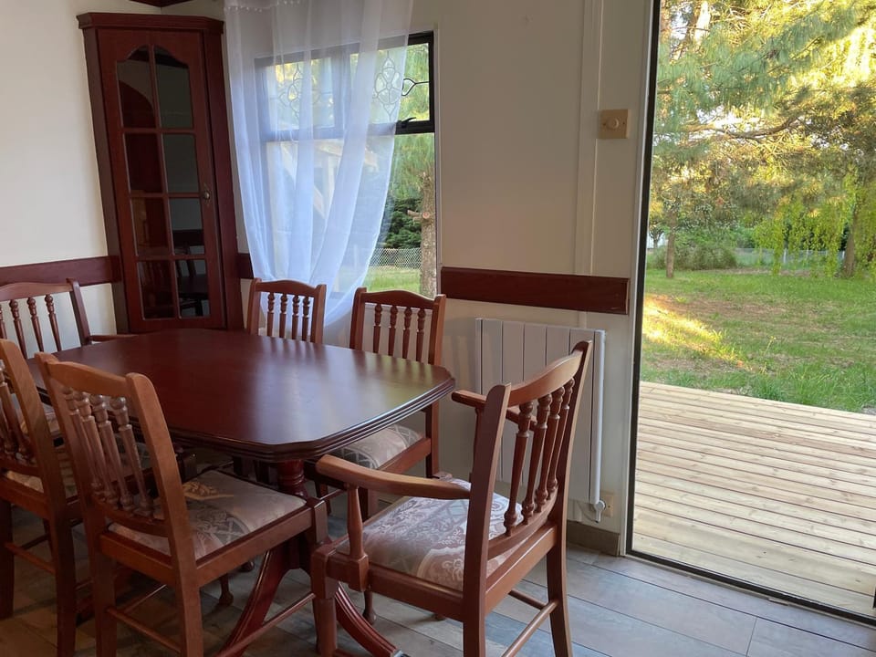 Le Gîte des Oiseaux Un Mobil-Home au Cœur des Champs House in Normandy