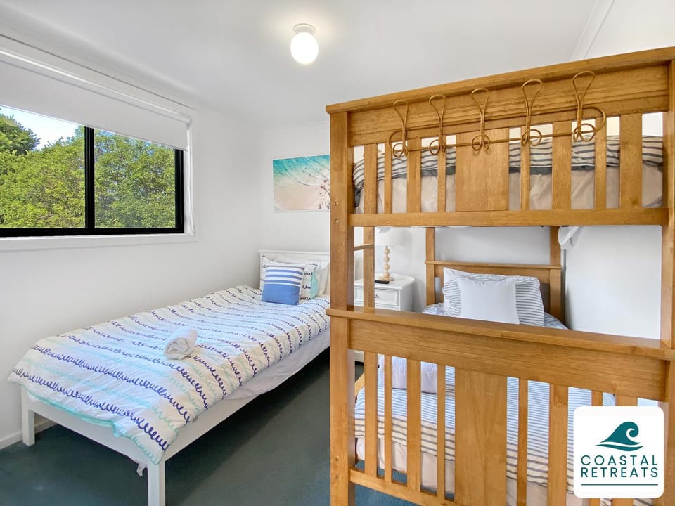 Bed, Bedroom, bunk bed