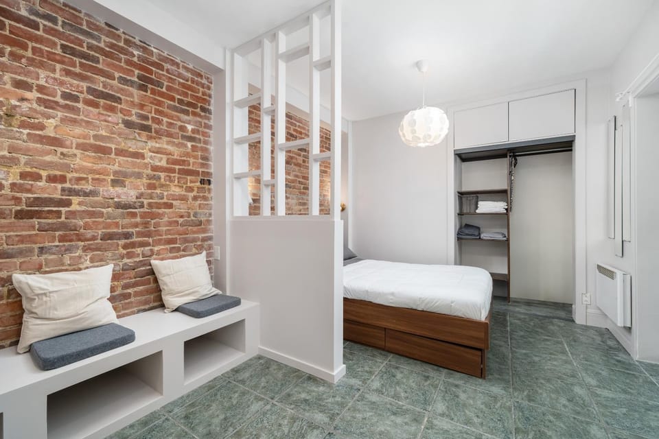 Seating area, Bedroom