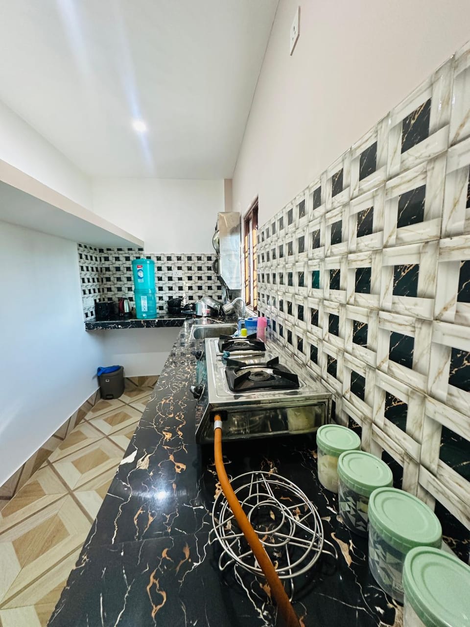 Kitchen or kitchenette, kitchen