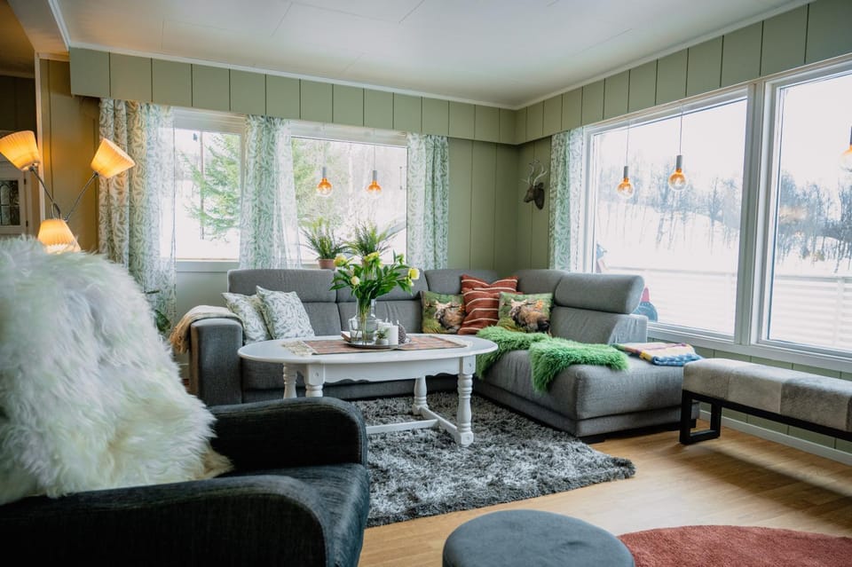 Living room, Seating area
