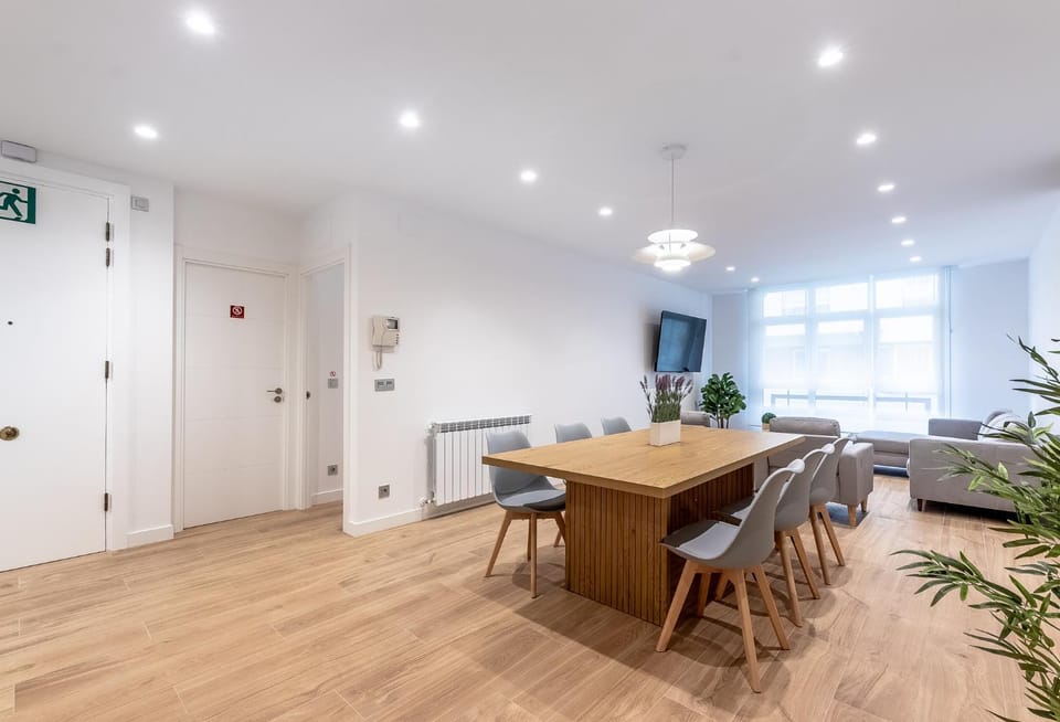 Living room, Dining area