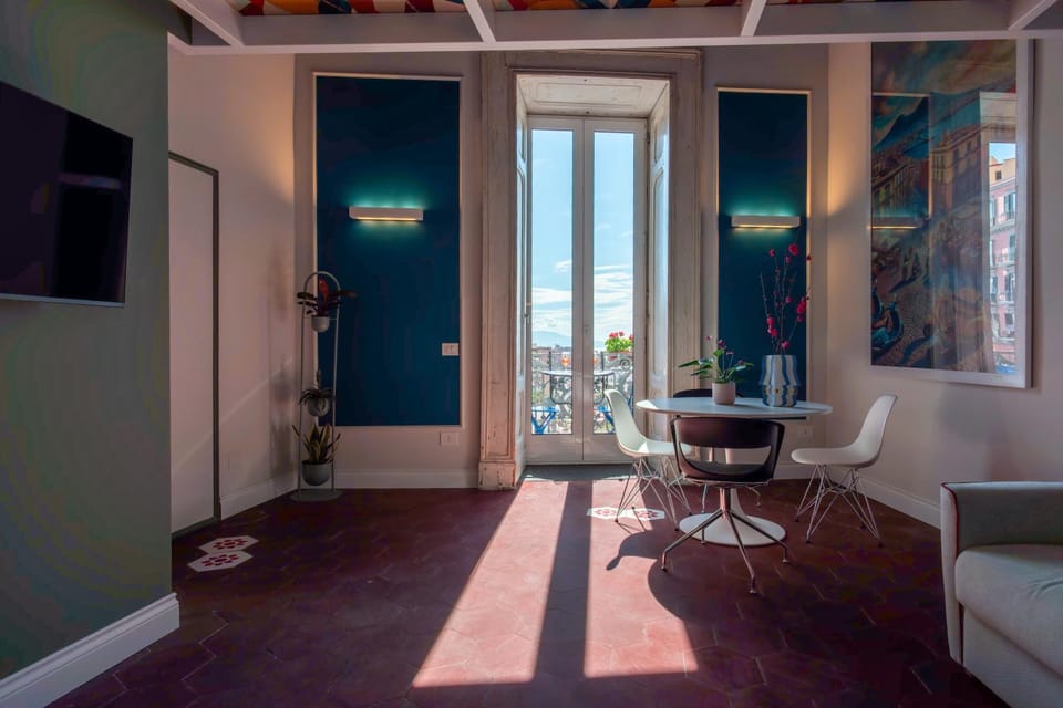 TV and multimedia, Living room, Seating area, Dining area