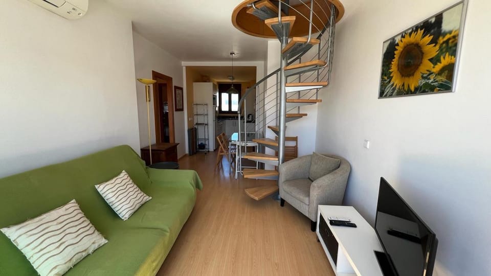 TV and multimedia, Kitchen or kitchenette, Living room, Dining area