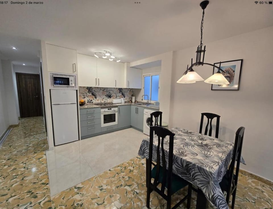 Desigual apartamento con 3 AC Apartment in Gandia