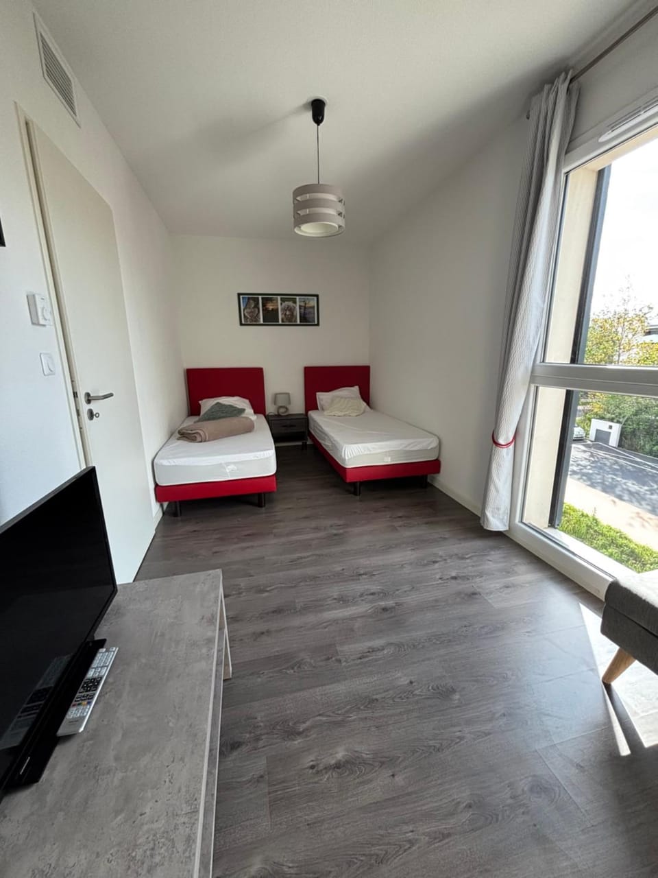 Appartement cosy à Valras-Plage 5 min à pied de la mer Climatisé 2 chambres Terrasse Apartment in Occitanie
