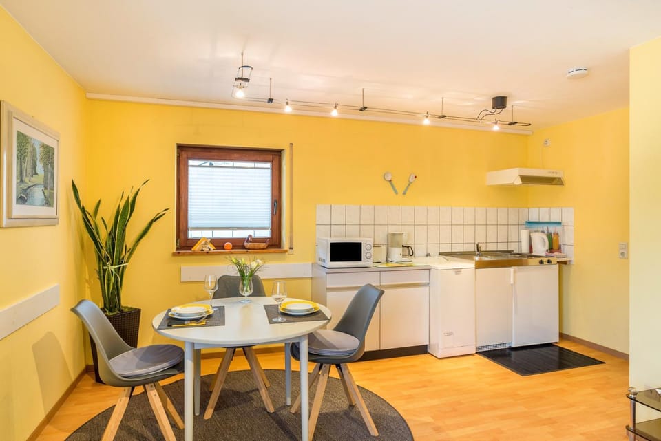 Property building, Kitchen or kitchenette, Living room